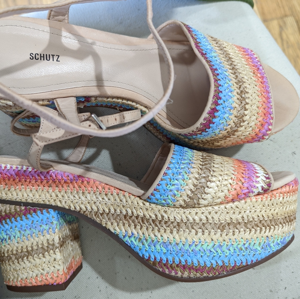 Sandals - Picture 11 of 11